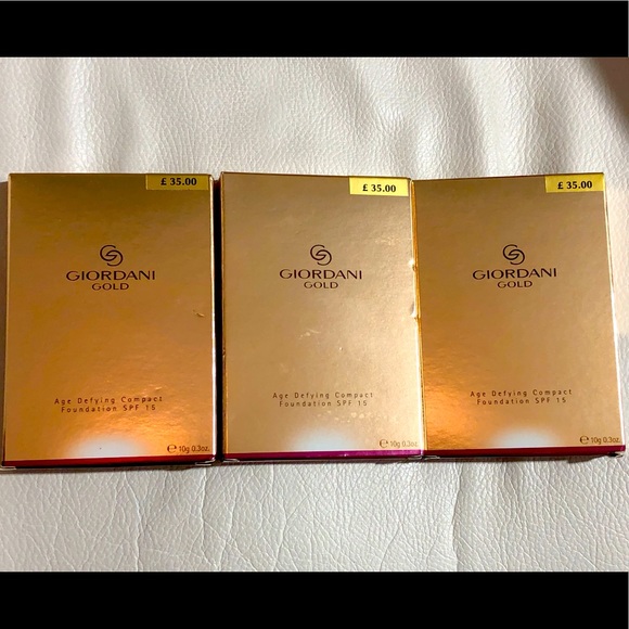 Giordani gold age defying compact foundation SPF 15 - Picture 2 of 2